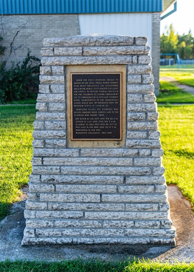 Comte-ML-School-Monument(1)